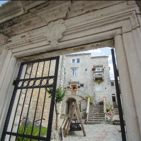 Studios Kadena Trogir - 18Th Century Stone House エクステリア 写真