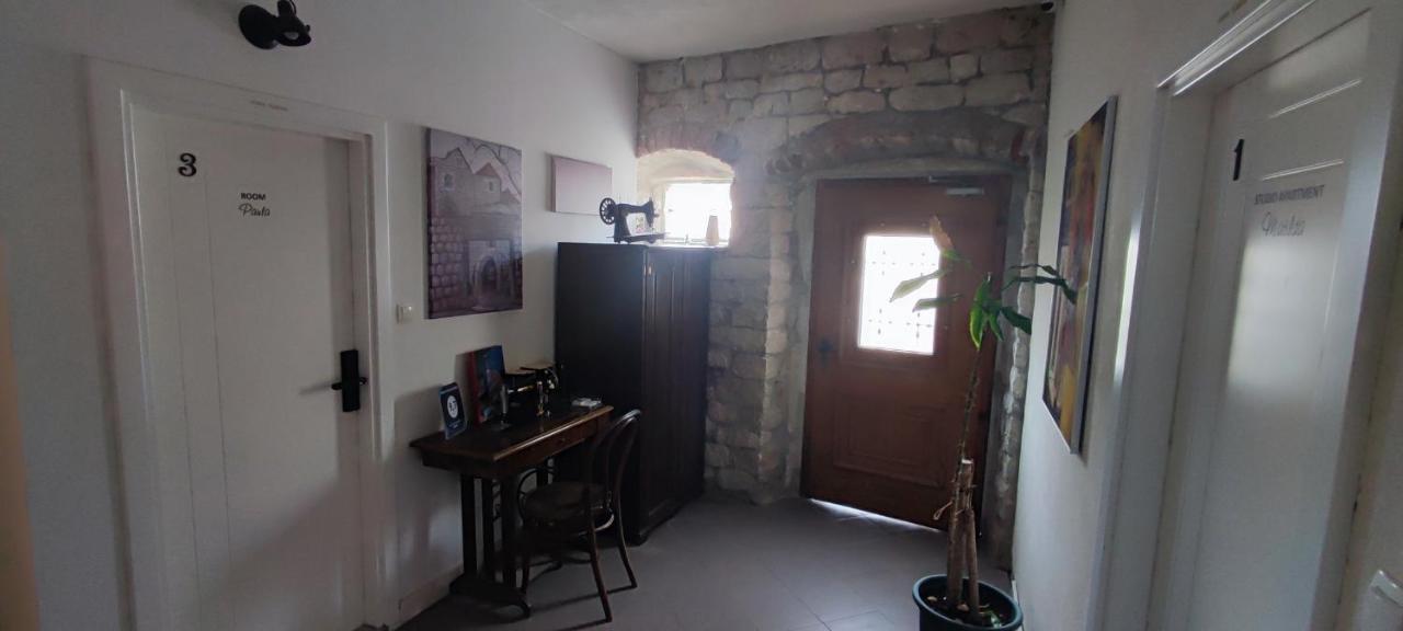 Studios Kadena Trogir - 18Th Century Stone House エクステリア 写真
