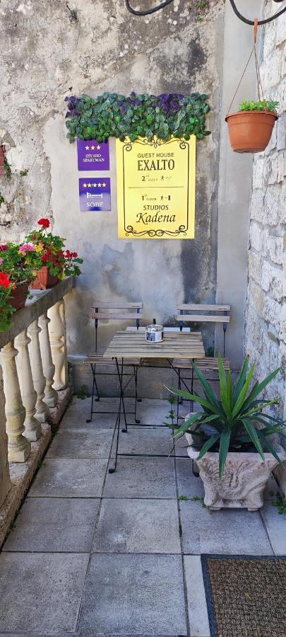 Studios Kadena Trogir - 18Th Century Stone House エクステリア 写真